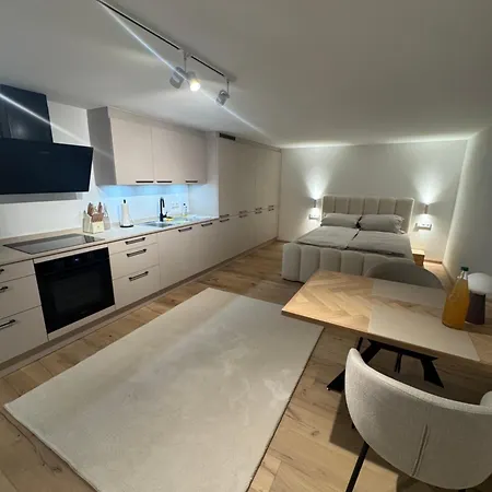 Casa Souterrain Apartment